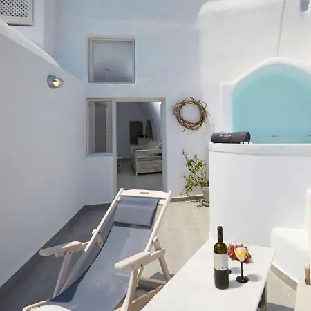 Amaya Castro Caldera View-outdoor Hot Tub Oia Santorini Villa *